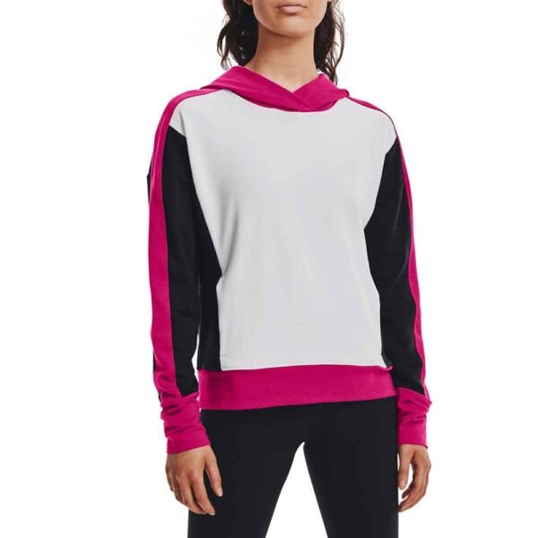 1_1_11zon Sleek Hoodie with a Comfortable Fit for Casual Adventures
