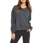 Timeless women’s fleece sweatshirt – ultra-soft, eco-friendly, and perfect for all seasons