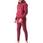 Relaxed fit men’s tracksuit with a modern design, ideal for casual outings.