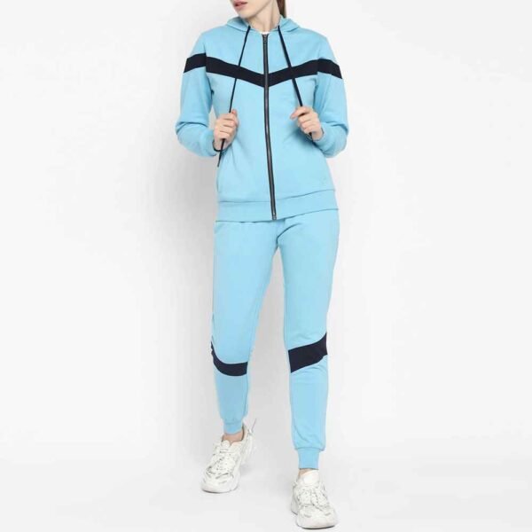 1_1_11zon Customizable women’s cotton fleece tracksuit, offering comfort and style in a lightweight fabric.