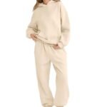 Customizable women’s cotton fleece tracksuit, combining comfort, style, and durability.