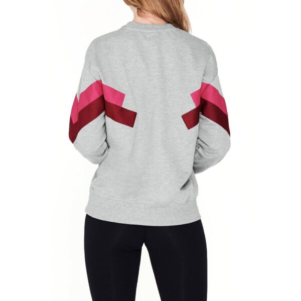 Chic and sustainable women’s sweatshirt – ultra-soft cotton fleece for everyday wear