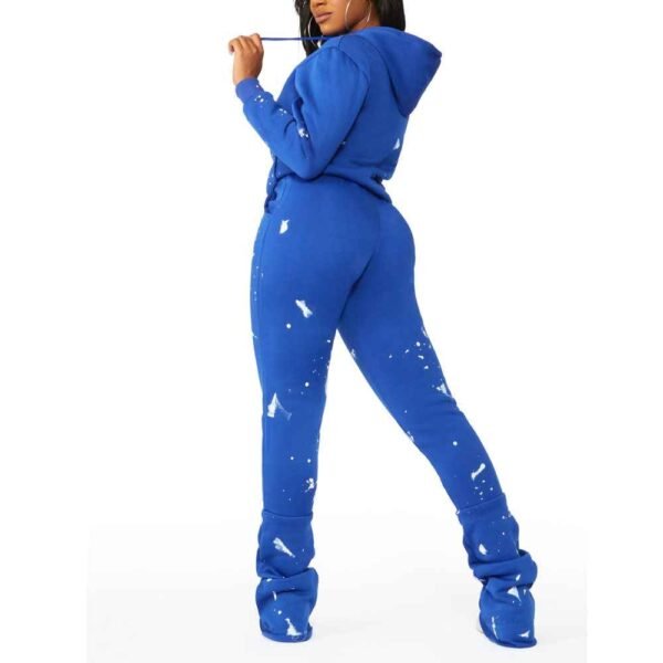 Tailored women’s tracksuit made from soft Terry fleece ensuring breathable comfort and style.