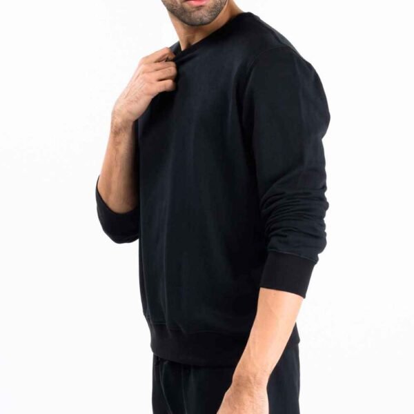 Casual men's sweatshirt made from soft and comfortable French Terry fabric.