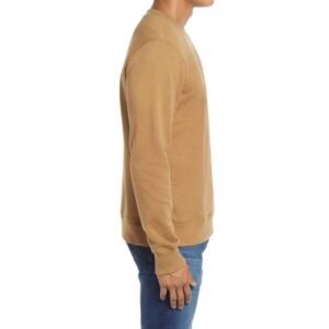 Comfortable and versatile men's sweatshirt in breathable French Terry.