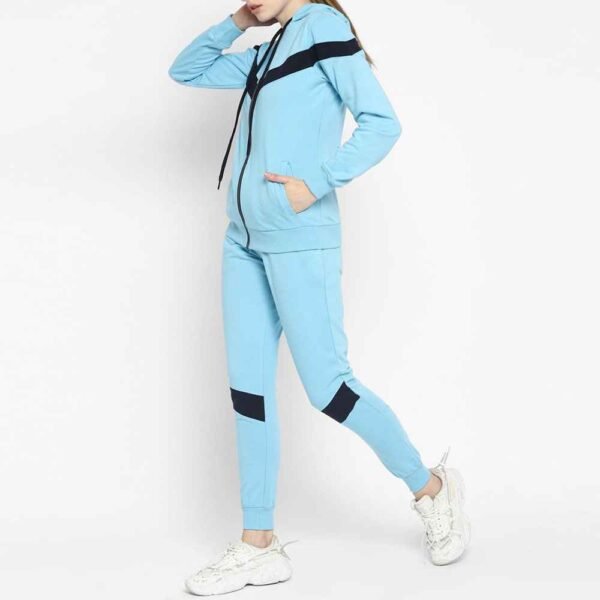 EspectOne women's lightweight cotton fleece tracksuit, combining comfort with casual elegance.
