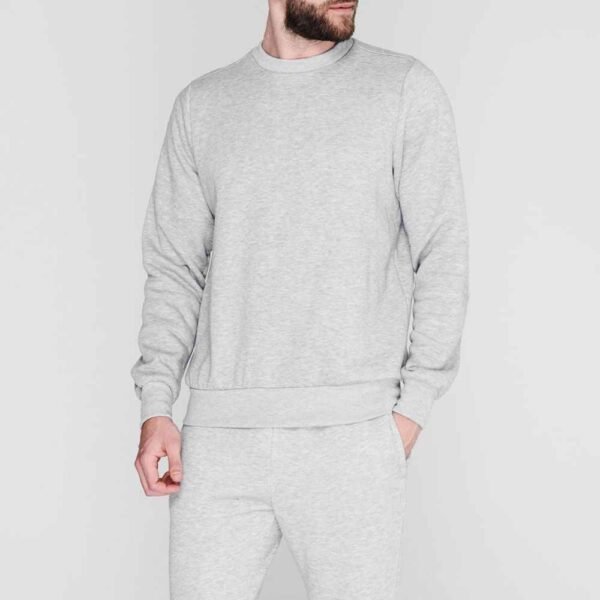 Men’s Eco-friendly Organic Cotton Sweatshirt – Breathable and soft for all-day comfort.