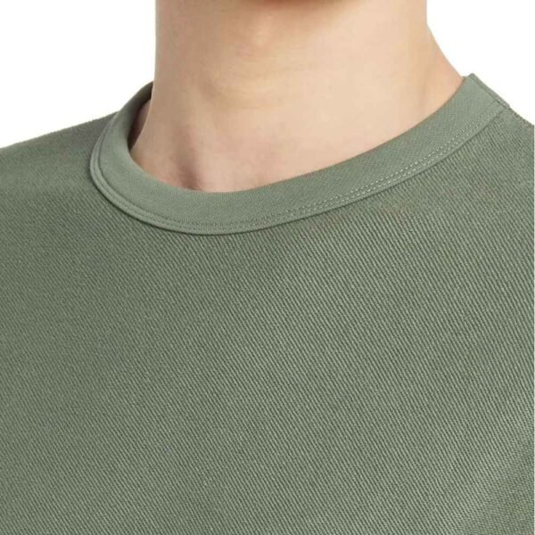 Stylish Men’s fleece sweatshirt, ideal for custom logos and designs in a high-quality fabric blend.