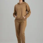 Wholesale Customizable Women Fleece Tracksuits Top & Bottom – for Bulk Orders
