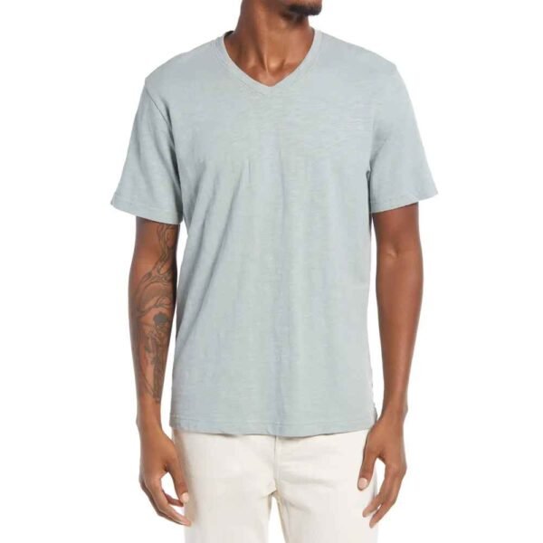 Comfortable men’s jersey t-shirt with custom branding opportunities.