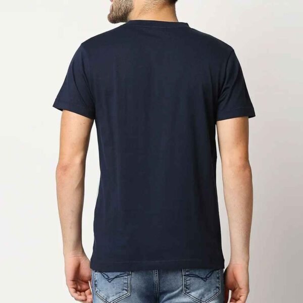 Custom cotton/polyester men’s t-shirts available in bulk for jersey-style wear.