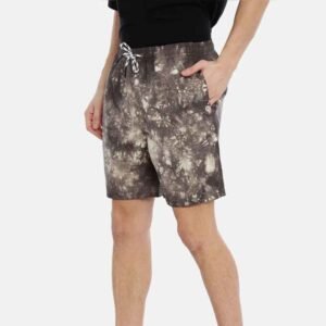 Men’s premium cotton sweatshorts, made from breathable fabric, offering comfort and style for everyday use.