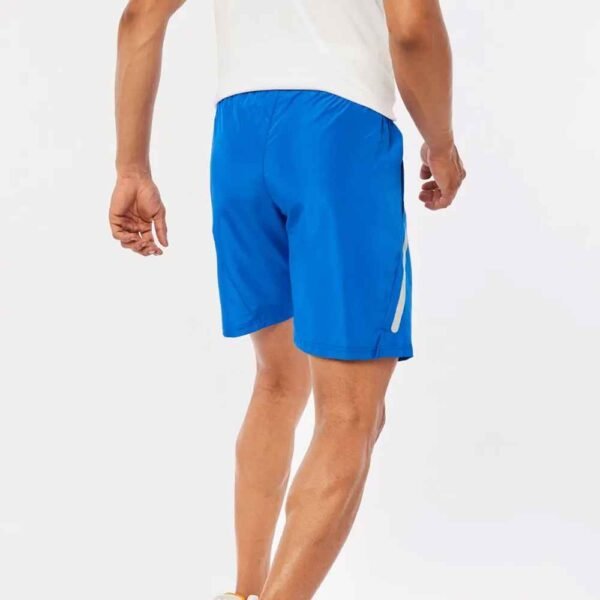 Relaxed and comfortable men’s cotton sweatshorts, crafted with breathable jersey fabric for laid-back wear.